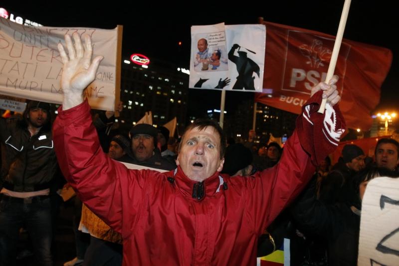 Cea de-a 7-a zi de proteste anti-guvernamentale si anti-prezidentiale 6487668