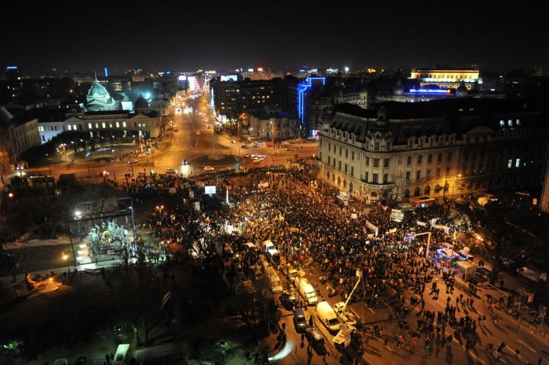 Imagini spectaculoase din Piaţa Universităţii 6496261