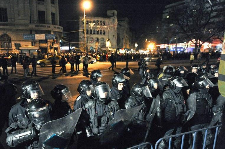Jandarmeria a suplimentat dispozitivele pentru mitingul USL şi protestul de la Universitate
