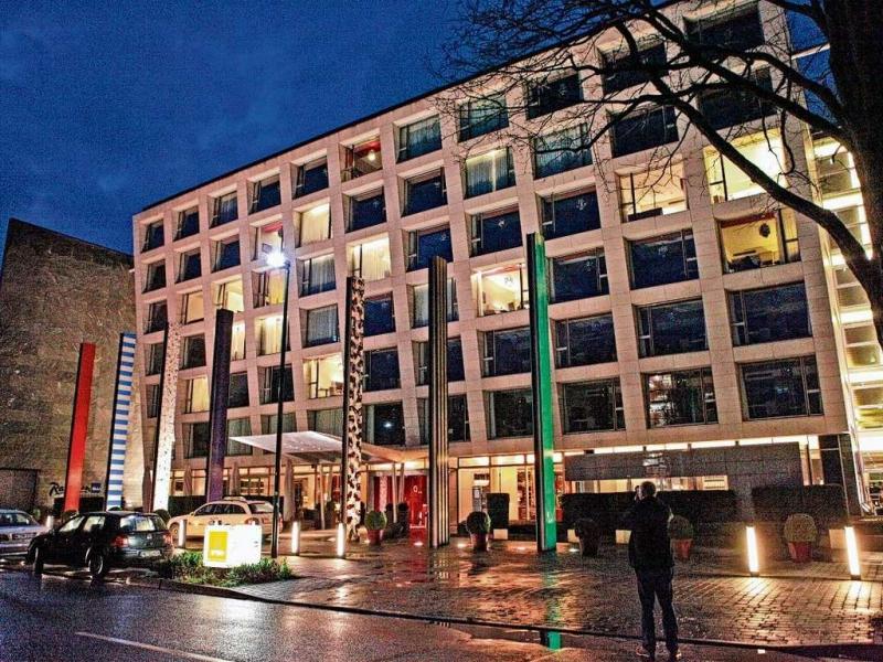 Româncă, înjunghiată mortal într-un hotel de lux din Düsseldorf