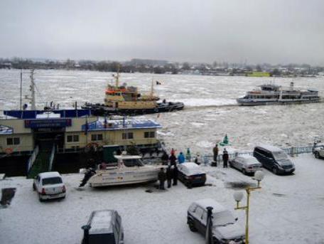 Trei şalupe s-au scufundat în Portul Tulcea din cauza ninsorilor