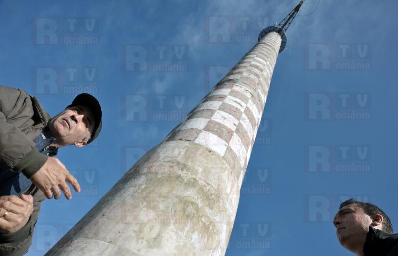 Povestea celui mai înalt turn de paraşutism din România (GALERIE FOTO)