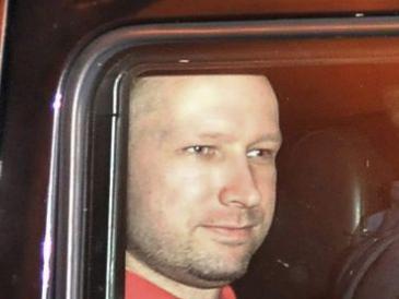 Asasinul norvegian Breivik: "Cer să fiu eliberat imediat"