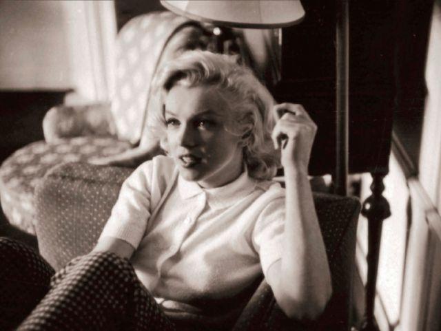 Fotografii nemaivăzute cu Marilyn Monroe realizate înainte să devină vedetă