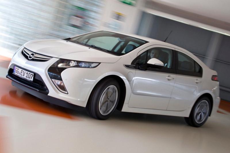Opel îşi adună toate noutăţile şi le aduce la Geneva
