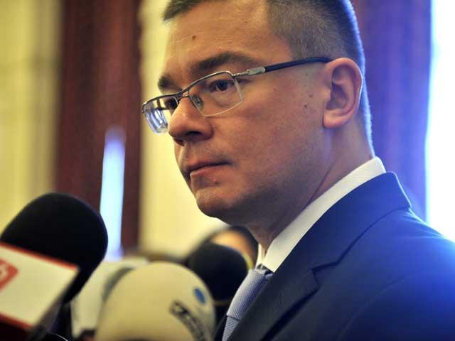 Mihai Răzvan Ungureanu a demisionat de la conducerea SIE