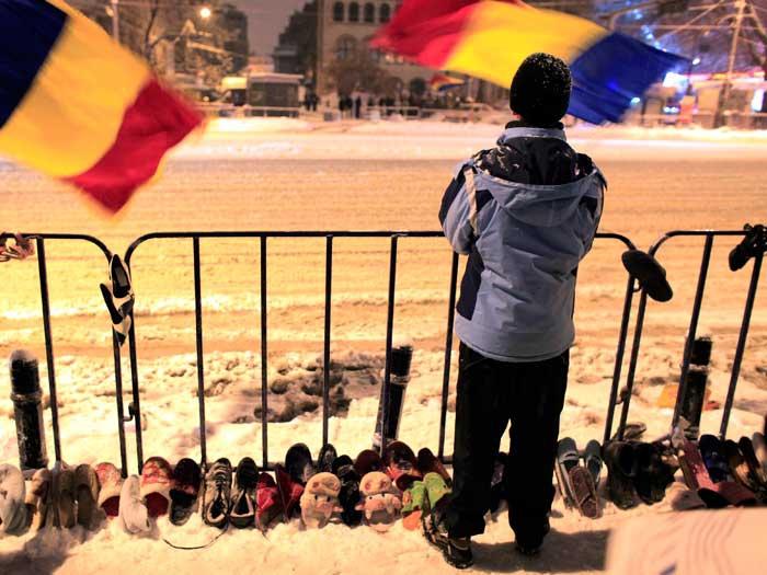 Rossiiskaia gazeta: „Criză în România: val de manifestaţii”