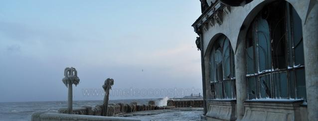 Cazinoul din Constanta si faleza  atacate de furtuna de gradul 9 (GALERIE FOTO) 7462382