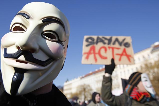 România iese în stradă împotriva ACTA