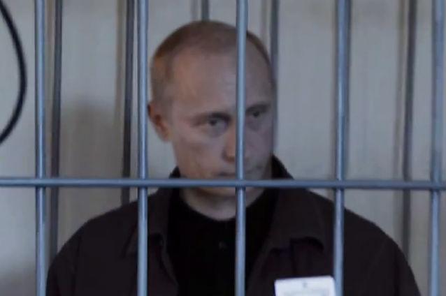 Arestarea lui Vladimir Putin pentru terorism: reportaj din sala de tribunal. Vezi clipul care a fost văzut de milioane de persoane