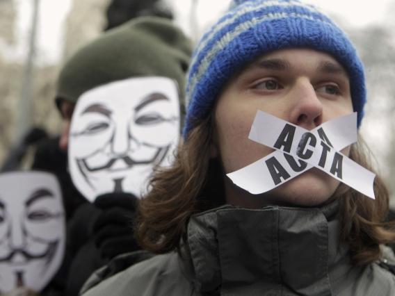 Lituania şi-a retras sprjiniul pentru ratificarea ACTA