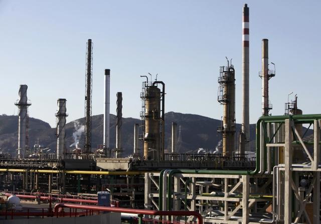 Iranul a oprit livrările de petrol către Franţa şi Marea Britanie