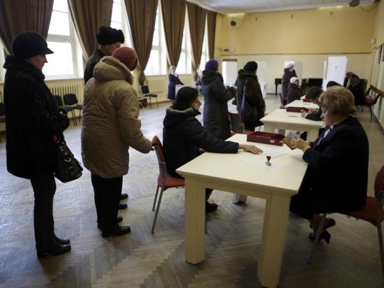 Letonii au respins propunerea ca limba rusă să devină a doua limbă oficială a ţării