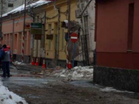 Clădirea din Sighet, unde s-au produs ieri două explozii, va fi demolată