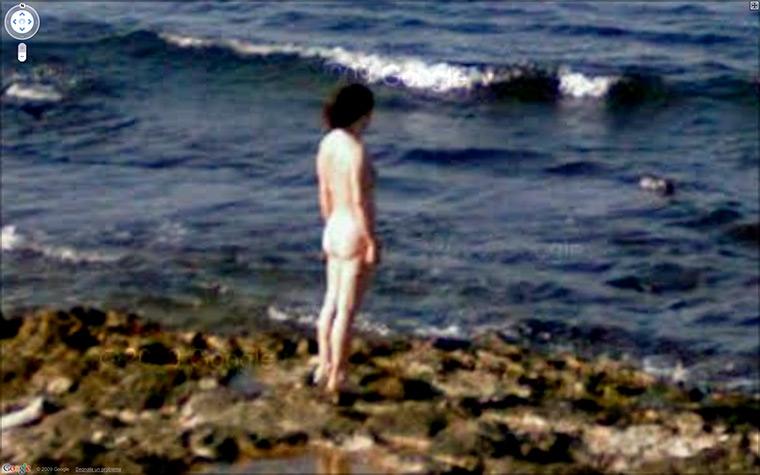 GALERIE FOTO: Cele mai ciudate imagini de pe Google Street View 8201502