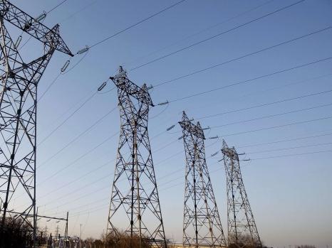 Enel întrerupe din nou curentul electric în mai multe zone din Capitală. Vezi cartierele vizate