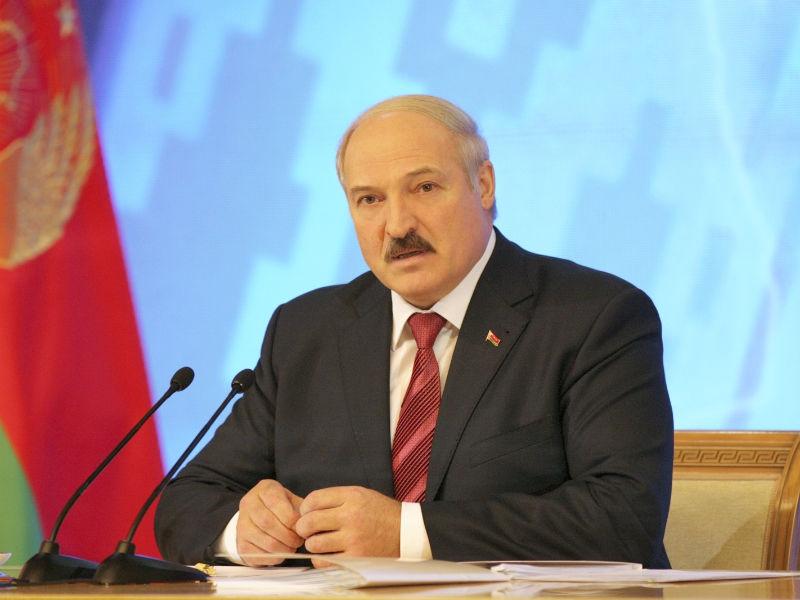 Lukaşenko a intervenit în preselecţia pentru Eurovizion şi a desemnat câştigătoare trupa sa favorită (VIDEO)