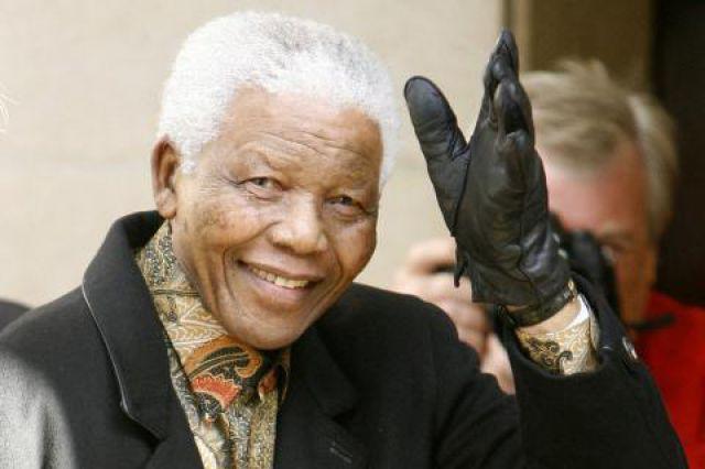 Nelson Mandela a fost externat