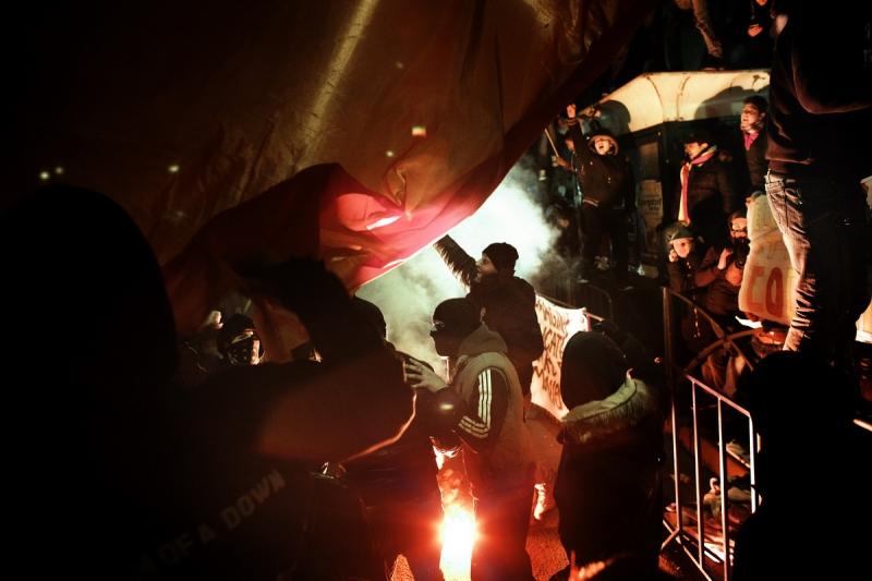 În bucătăria protestatarilor. Un fotoreportaj de Mugur Vărzariu 8549204