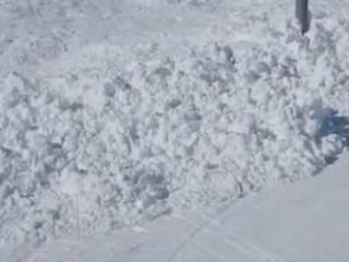 Avalanşă în direct: un cameraman a surprins o cădere de zăpadă într-o staţiune franceză (VIDEO)
