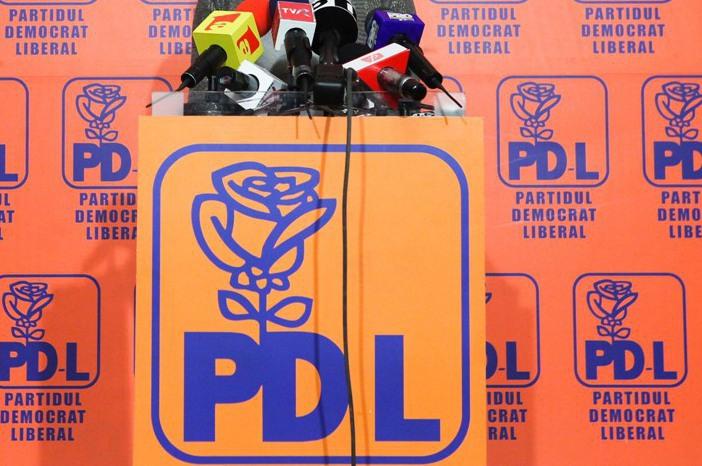 Deputaţii PDL cer demisii la Educaţie, după incidentul privind blocarea softului pentru înscrierea în clasa pregătitoare
