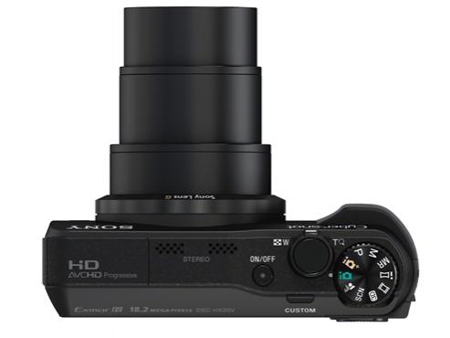 Sony super zoom la 30x şi fotografiere 3D