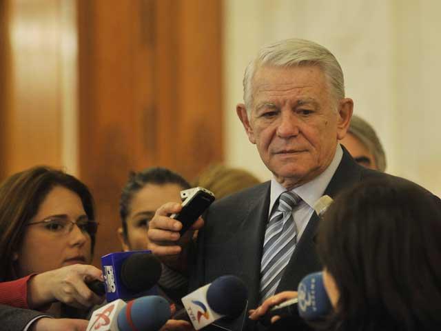 Teodor Meleşcanu a renunţat la calitatea de senator