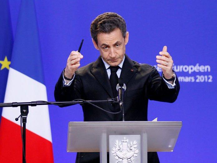 Sarkozy: În Franţa "sunt prea mulţi străini". Voi reduce la jumătate numărul imigranţilor primiţi în fiecare an