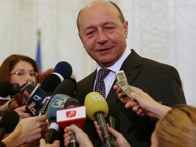 Băsescu a promulgat Legea privind prevenirea şi combaterea violenţei în familie