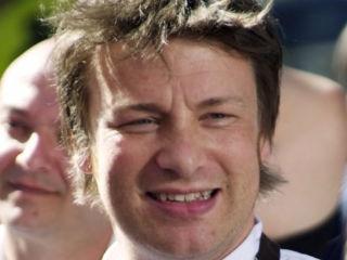 Jamie Oliver s-a adresat unei jurnaliste cu apelativul "căţea"!