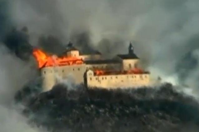 VIDEO: Castelul Krasna Horka din Slovacia, distrus de flăcări