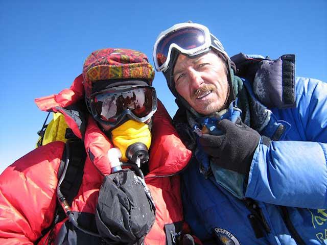 Gheorghe Dijmărescu, Everestul alpiniştilor din România. A sărit din tren şi a trecut Dunărea înot să scape de comunism 9155958