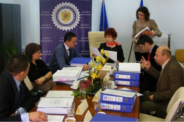 Premierul Ungureanu a sesizat Parchetul în privinţa neregulilor de la ANRP
