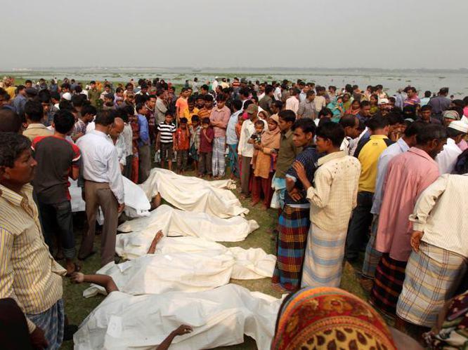 Bilanţul naufragiului din Bangladesh a ajuns la 66 de morţi