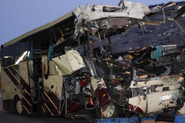 Surse judiciare: Autocarul implicat în cel mai grav accident din istoria Elveţiei nu avea viteză