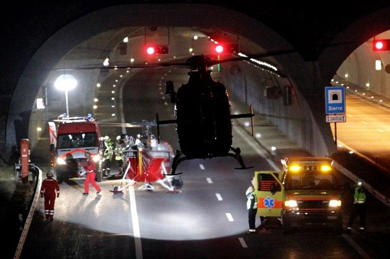 Tragedie în Elveţia: 28 de persoane, între care 22 de copii, şi-au pierdut viaţa într-un grav accident rutier (VIDEO)