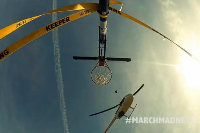 Coş de senzaţie marcat din elicopter, de la 60 de metri înălţime! (VIDEO)