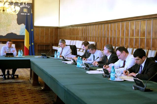 Ungureanu va propune Parlamentului asumarea Strategiei Anticorupţie pentru următorii ani