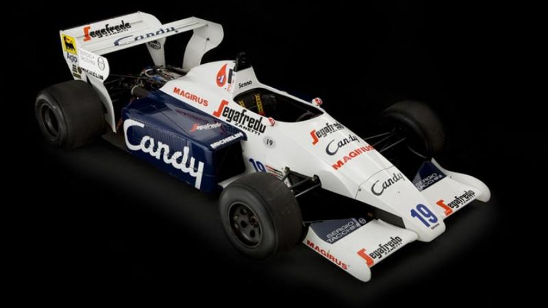 Mașina de Formula 1 de la debutul lui Senna, de vânzare