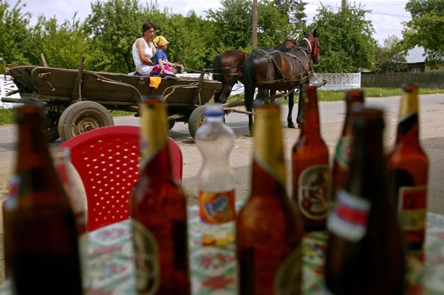 Românii au dat pe bere 1,8 miliarde de euro. Vezi consumul pe cap de locuitor