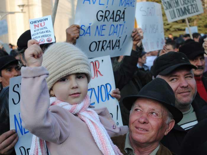Protest la Bârlad împotriva gazelor de şist 9518372
