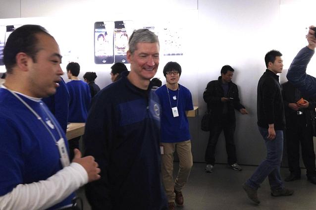 Directorul Apple, misiune specială în China