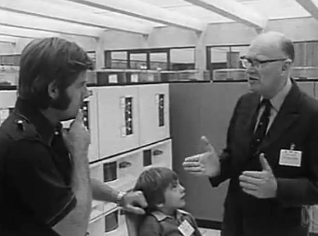 Internetul, anticipat de Arthur C. Clarke cu 20 de ani înainte să apară. Vezi previziunile futurologului privitor la viitorul omenirii (VIDEO)