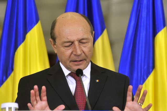 Băsescu, dispus să demisioneze în schimbul revizuirii Constituţiei