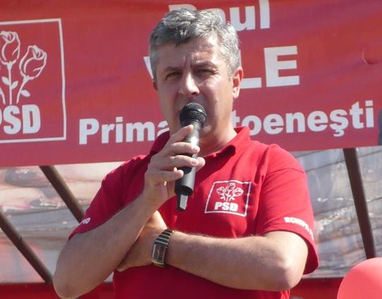 Deputat PSD: "Opoziţia poartă discuţii cu parlamentari ai PDL care intenţionează să voteze moţiunea de cenzură"