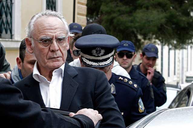 Fostul ministru grec al Apărării Akis Tzohatzopoulos arestat preventiv pentru spălare de bani şi corupţie