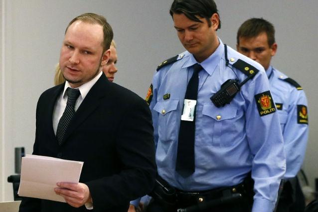 Breivik: "Achitarea sau pedeapsa cu moartea sunt singurele soluţii corecte"