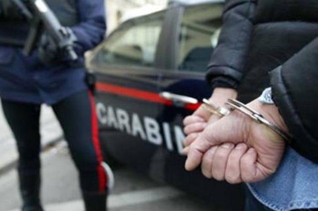 Un român acuzat de uciderea concubinei sale, condamnat în Italia la 30 de ani de închisoare
