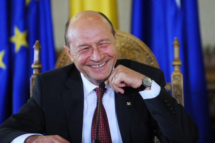 Sfântul Gheorghe: Ce le urează Băsescu românilor care îşi sărbătoresc onomastica