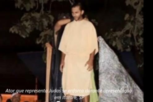 Un actor care interpreta rolul lui Iuda a murit după ce s-a spânzurat accidental (VIDEO)